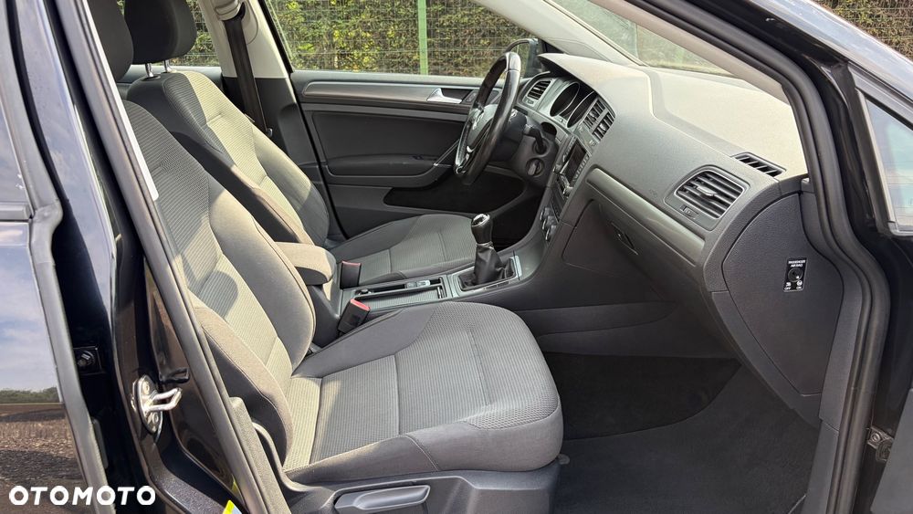 Volkswagen Golf 1.6 BlueTDI Trendline - 11