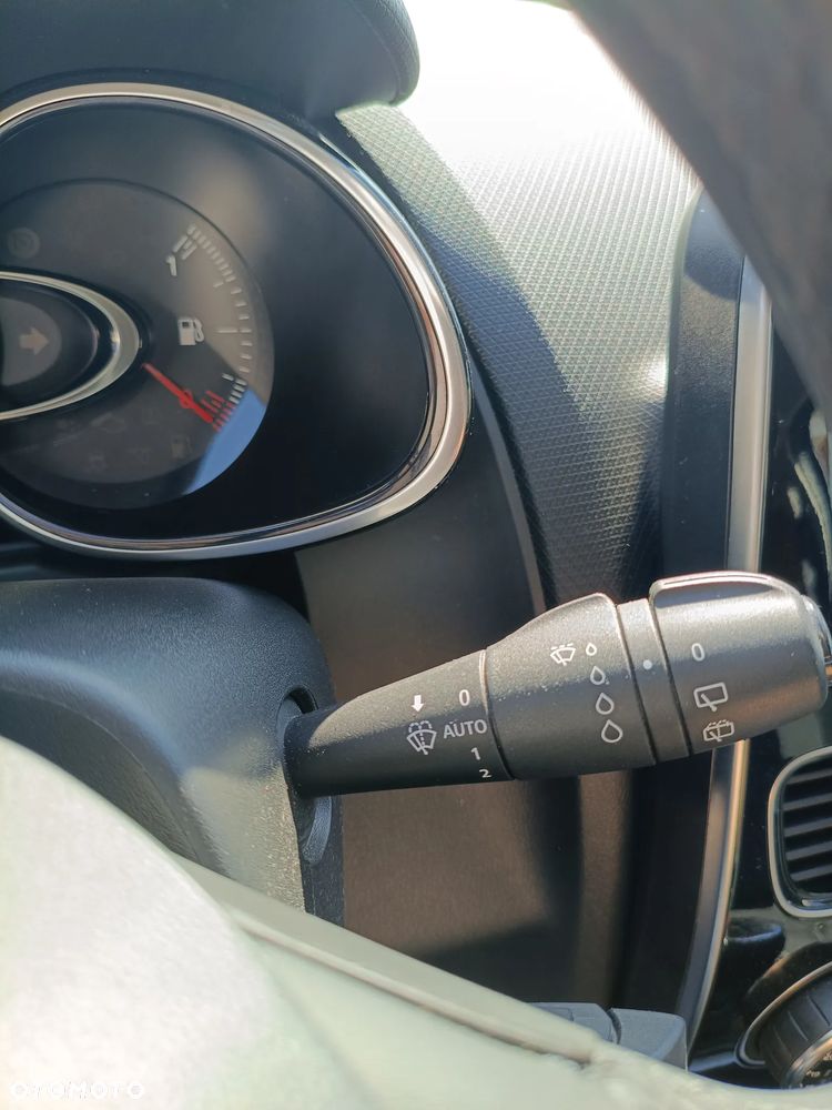 Renault Clio 0.9 Energy TCe Limited - 25