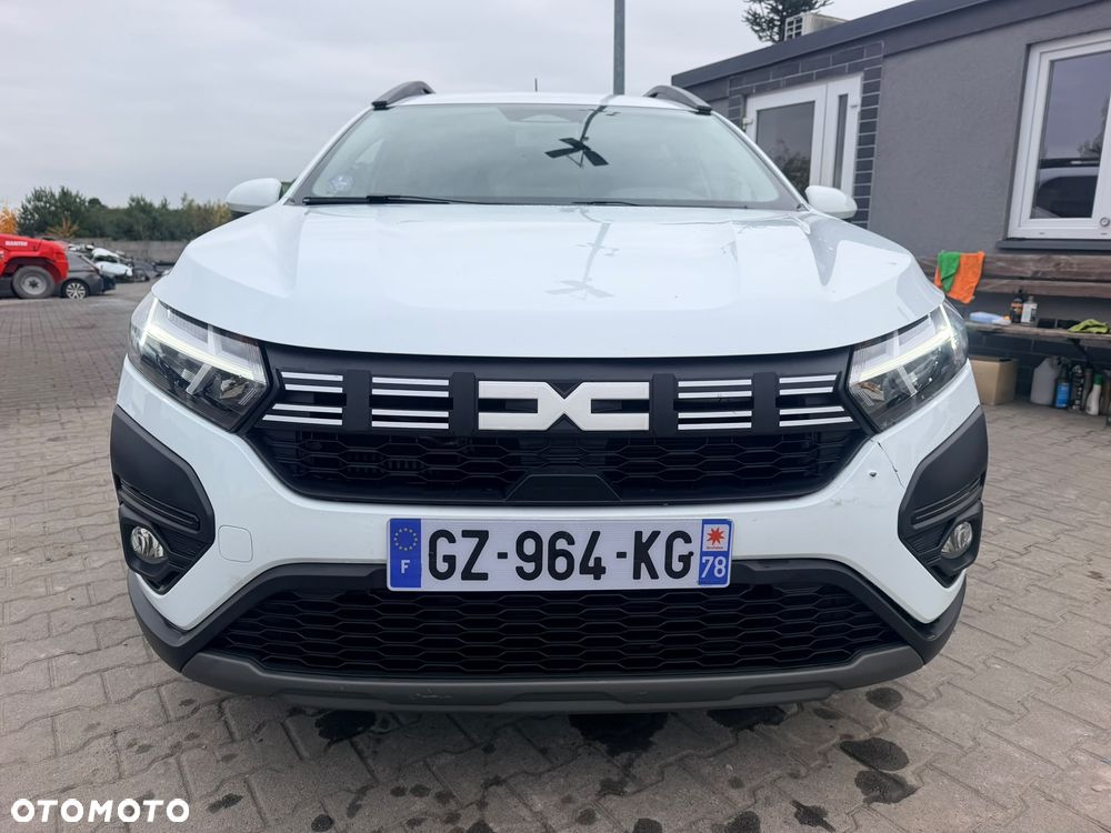 Dacia Sandero - 8
