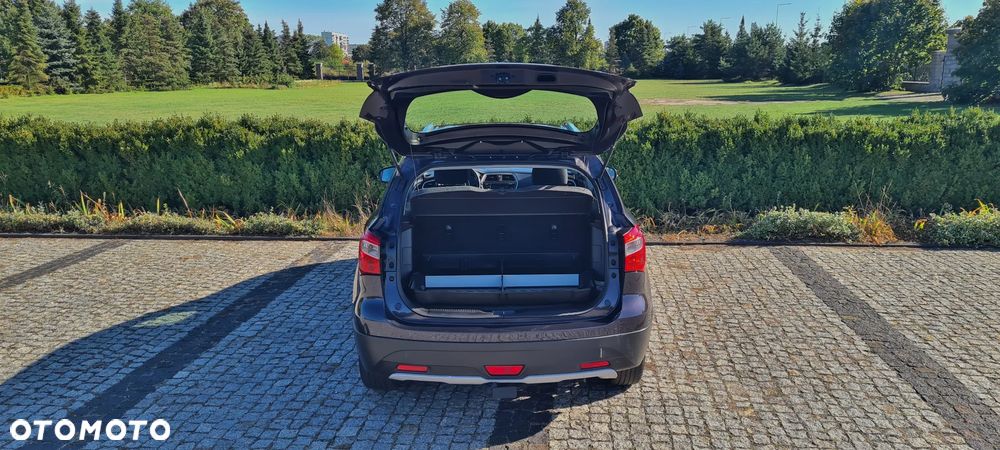 Suzuki SX4 S-Cross 1.6 Premium 4WD CVT - 32