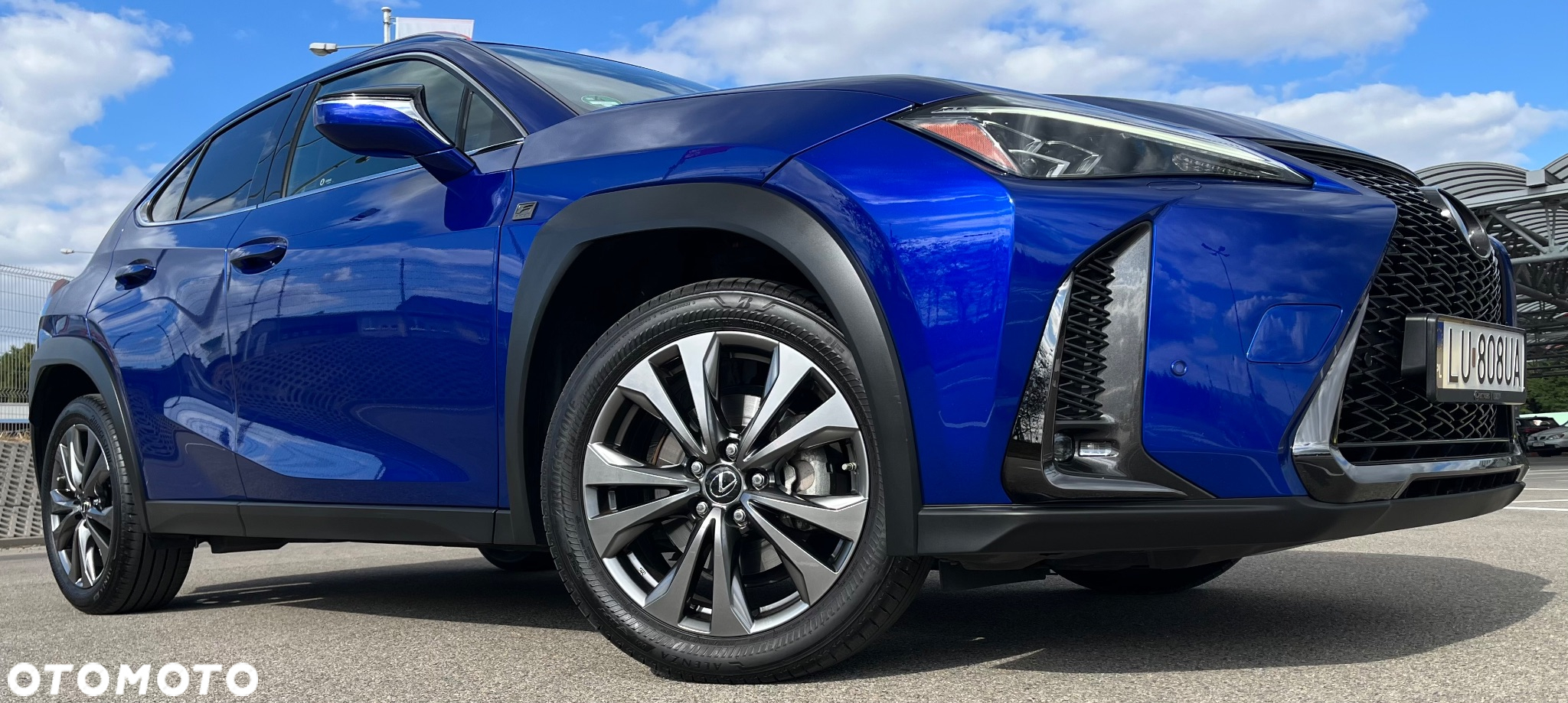 Lexus UX 250h (E-FOUR) F SPORT - 4