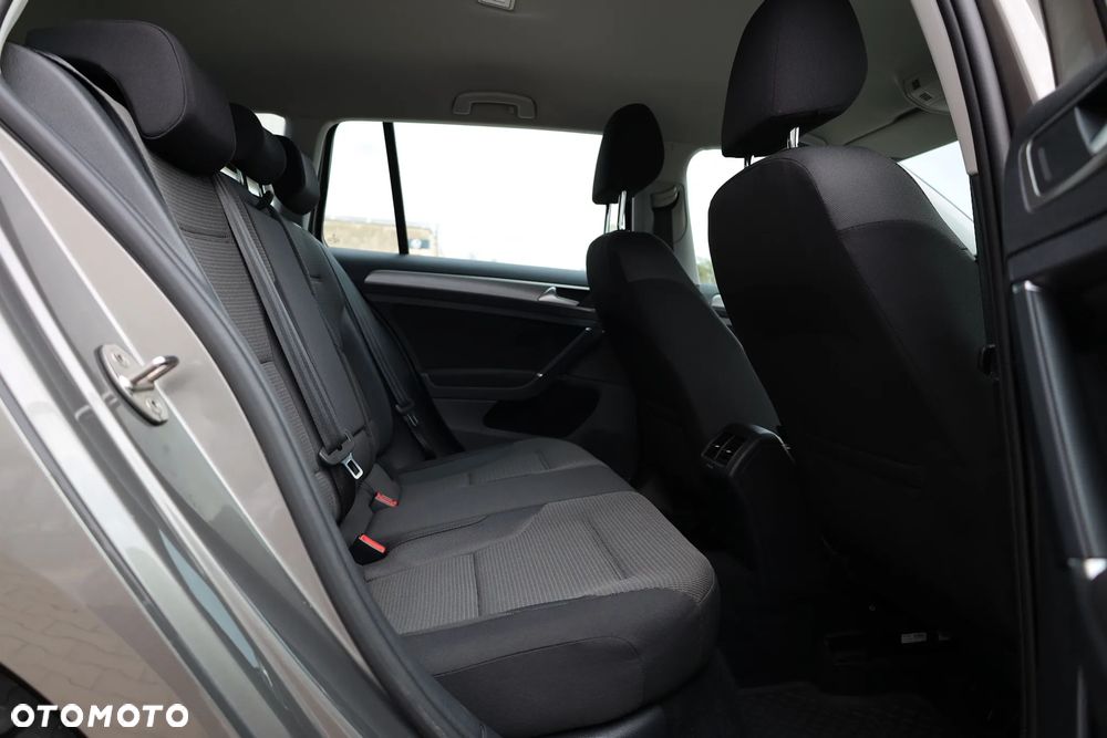 Volkswagen Golf 1.4 TSI BMT Comfortline - 30