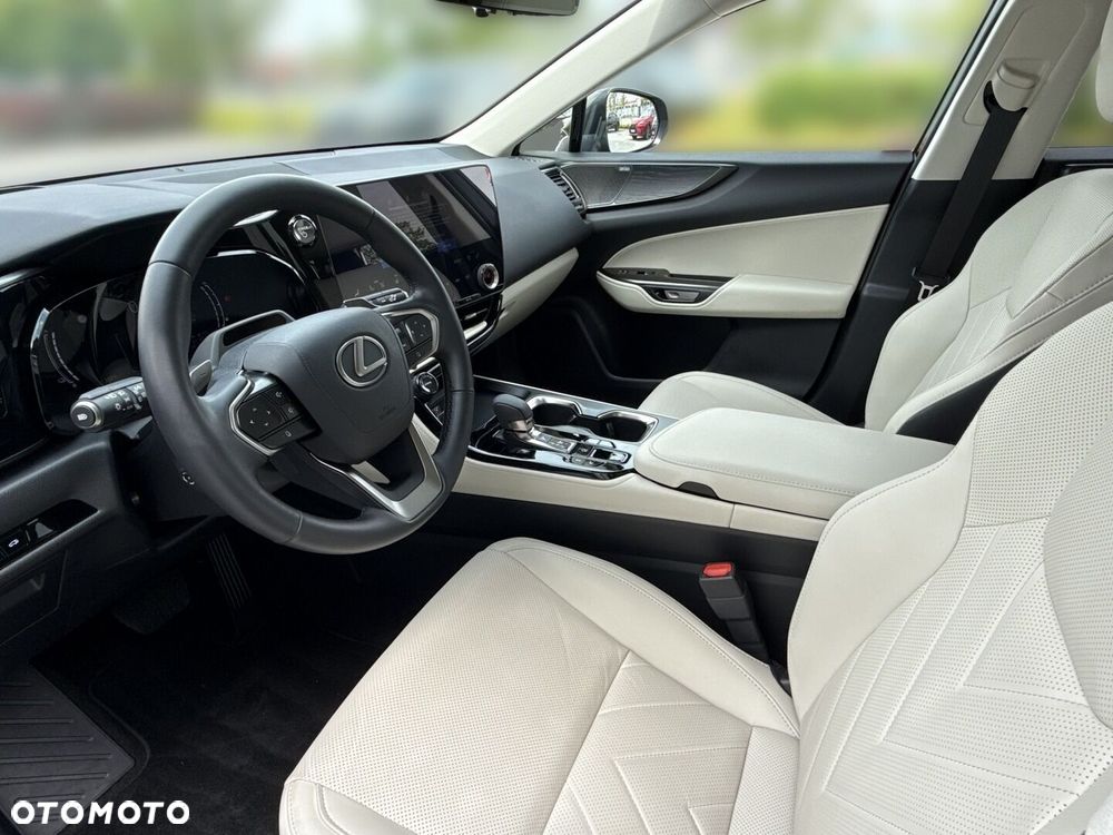 Lexus NX - 9