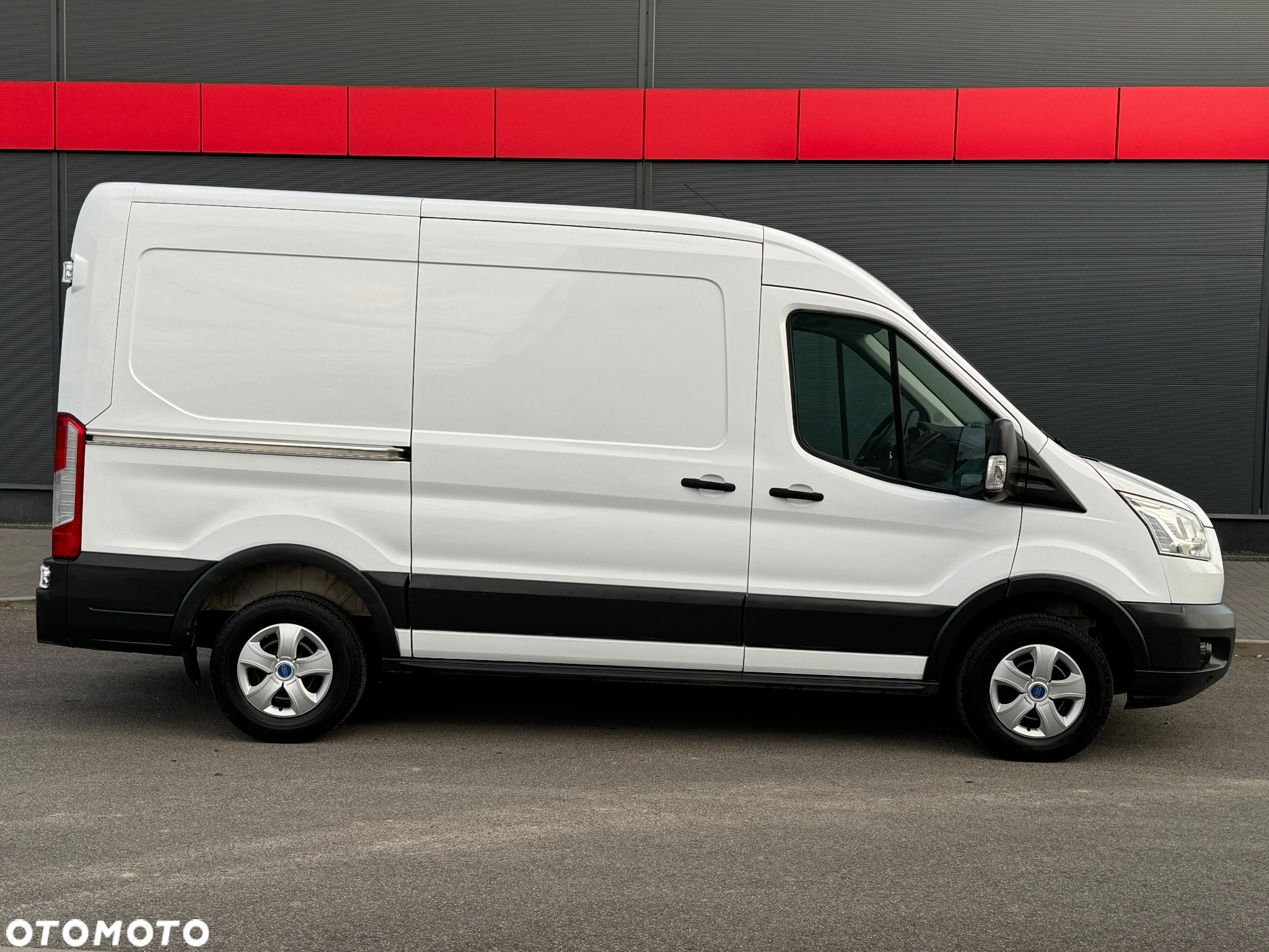 Ford Transit L2H2 - 8