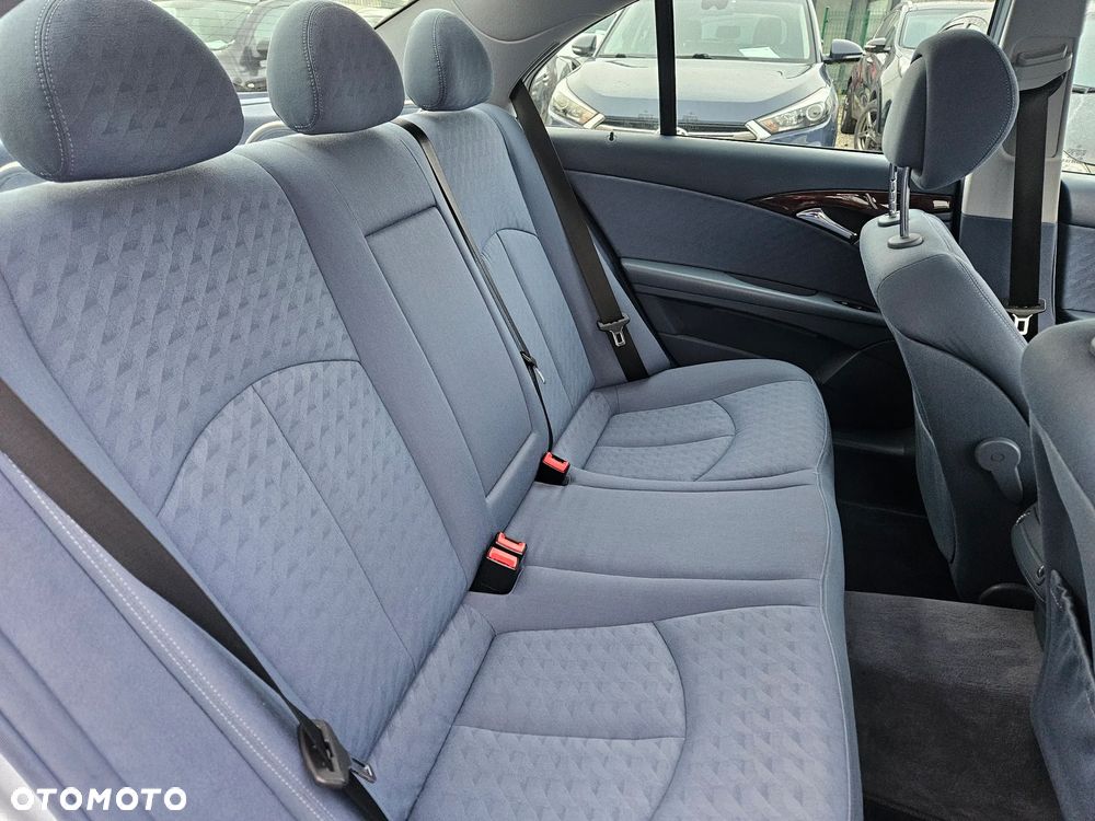 Mercedes-Benz Klasa E 200 Kompressor Automatik Classic - 10