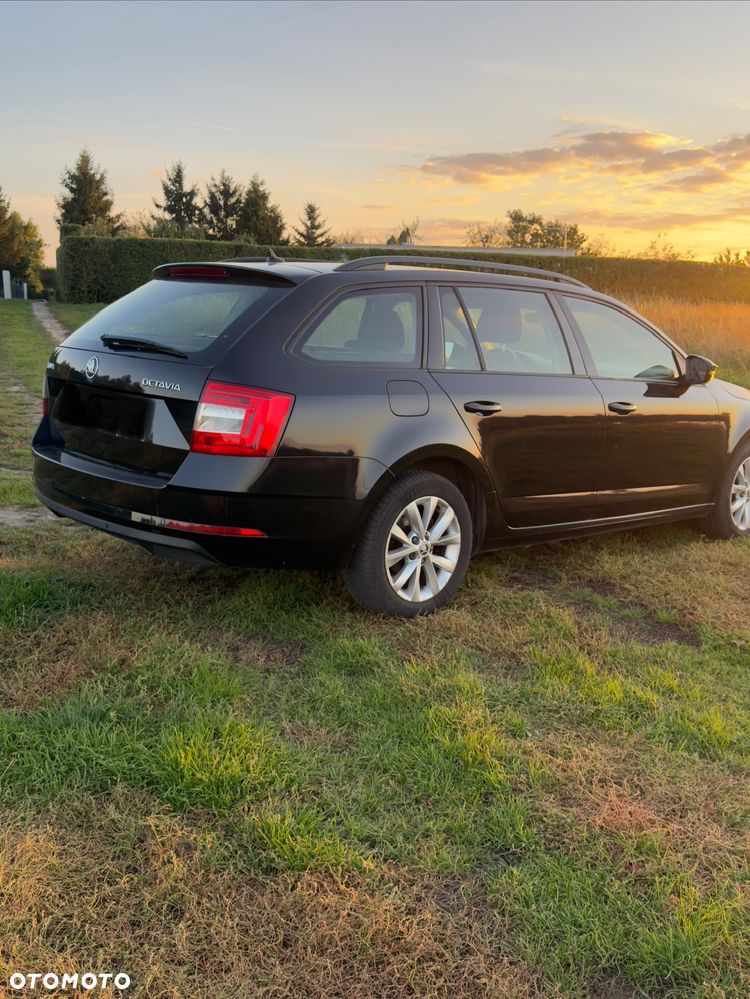 Skoda Octavia 1.6 TDI (Green tec) DSG Ambition - 4