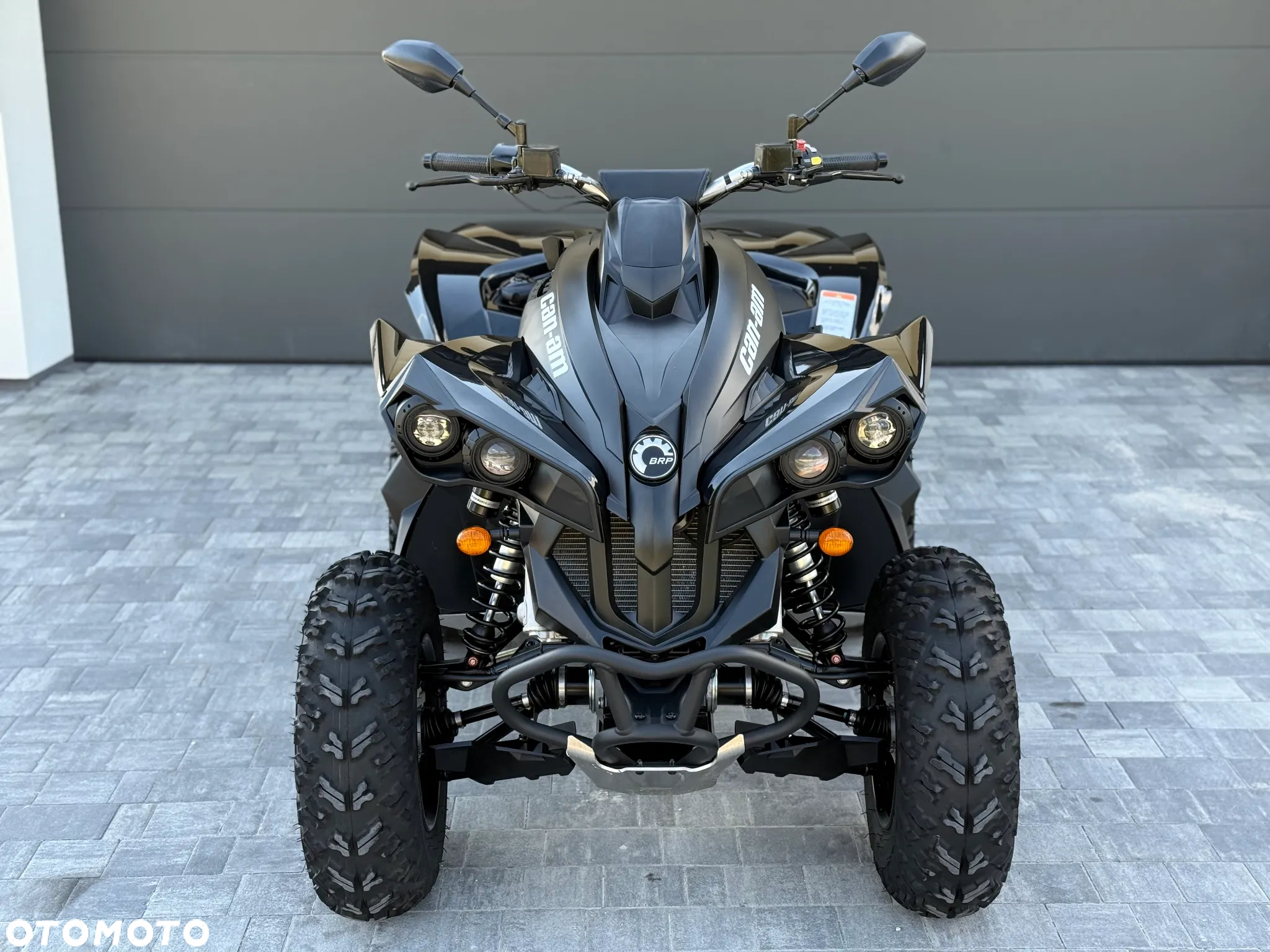 Can-Am Renegade - 12