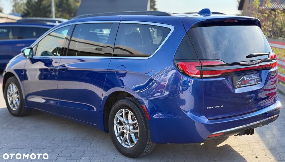 Chrysler Pacifica - 13