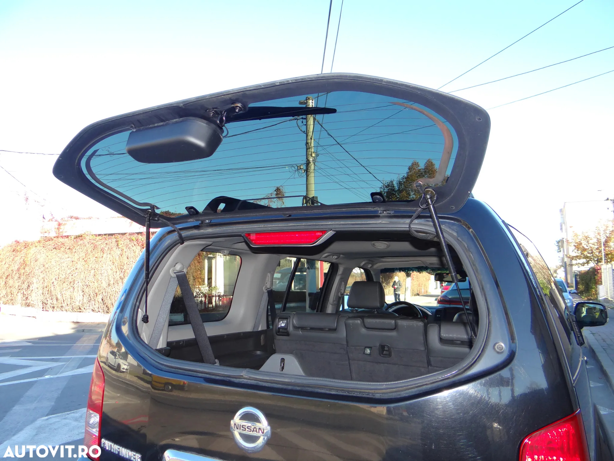 Nissan Pathfinder 2.5 dCi DPF All Mode 4X4 LE - 4