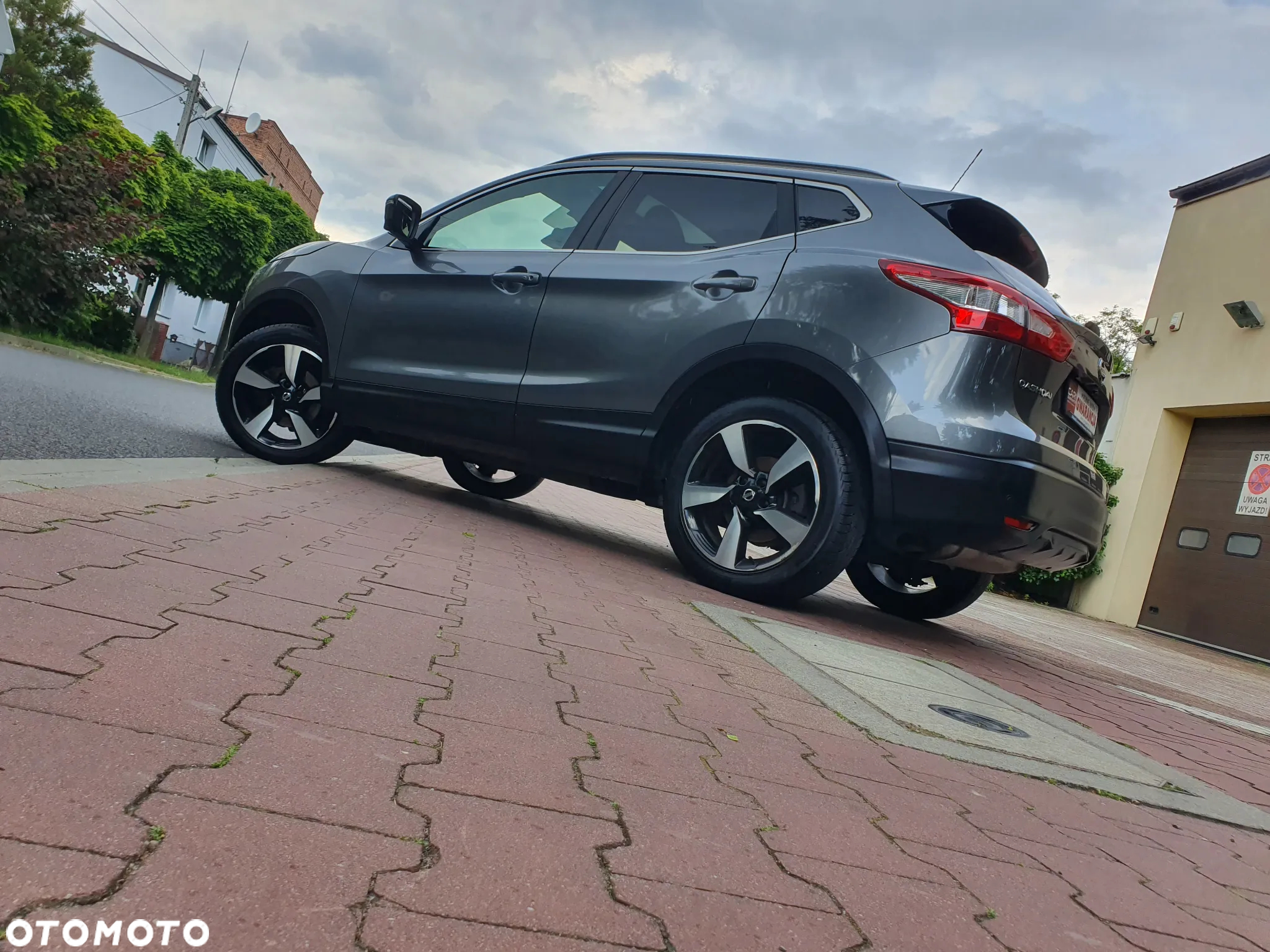 Nissan Qashqai 1.6 DIG-T N-Connecta - 30