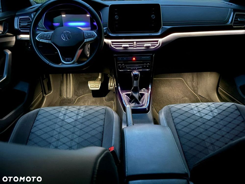 Volkswagen T-Cross - 8