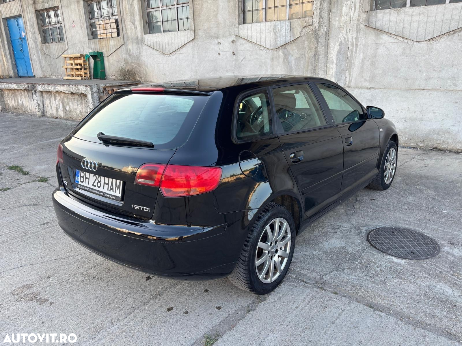 Audi A3 Sportback 1.9 TDI Ambiente - 5