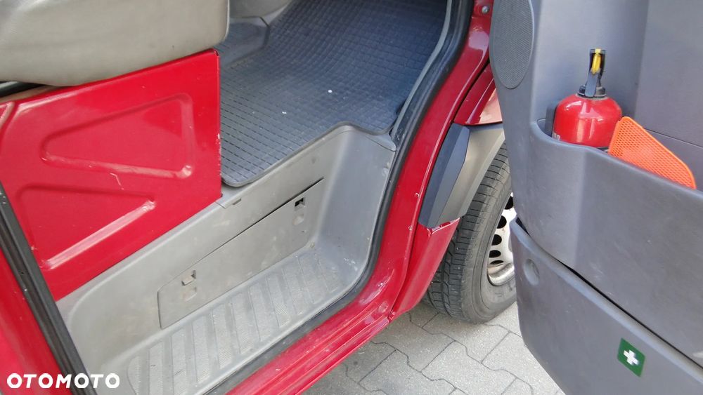 Volkswagen Crafter - 13