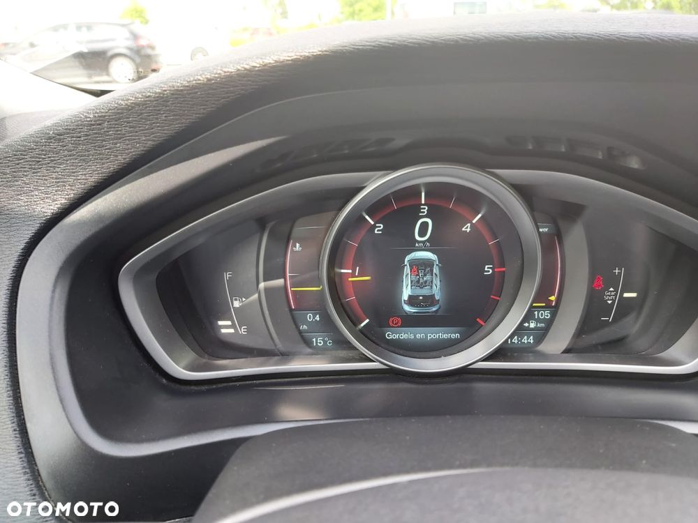 Volvo V40 D2 You - 19
