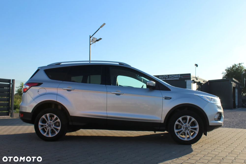 Ford Kuga 1.5 EcoBoost 2x4 Titanium - 9