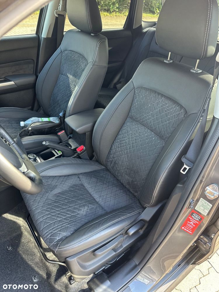 Suzuki Vitara 1.4 Boosterjet mHEV Elegance 4WD - 23