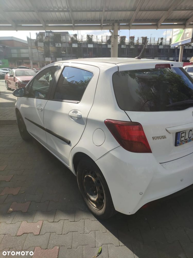 Toyota Yaris - 5