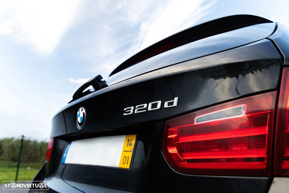 BMW 320 d Blue Performance - 14