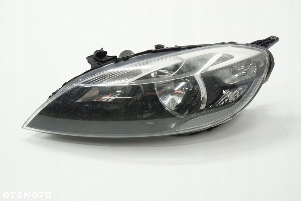 VOLVO V40 II 12R LAMPA LEWY PRZÓD PRZEDNIA ANGLIK 31283328