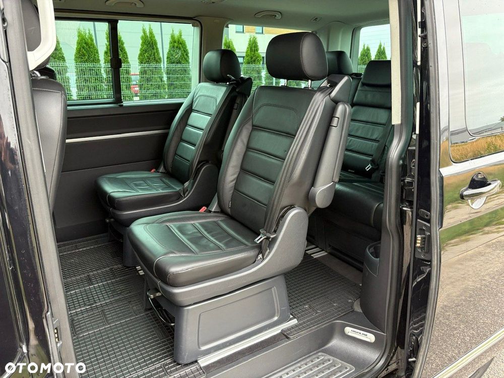 Volkswagen Multivan - 23