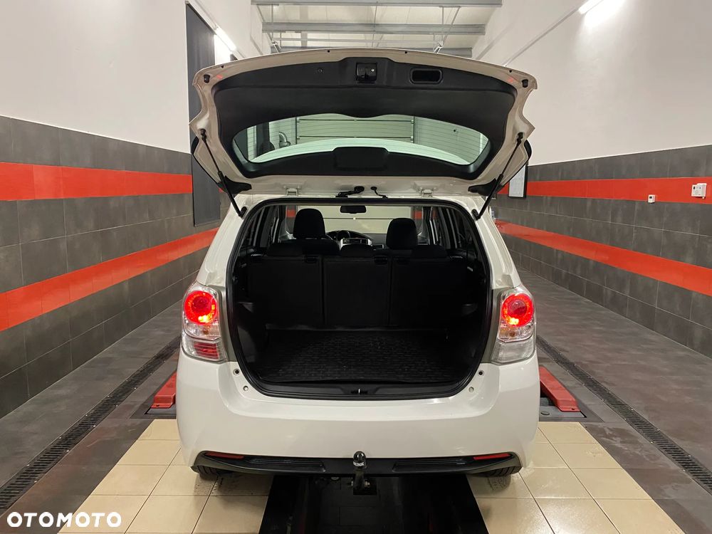 Toyota Verso 1.6 5-Sitzer - 12