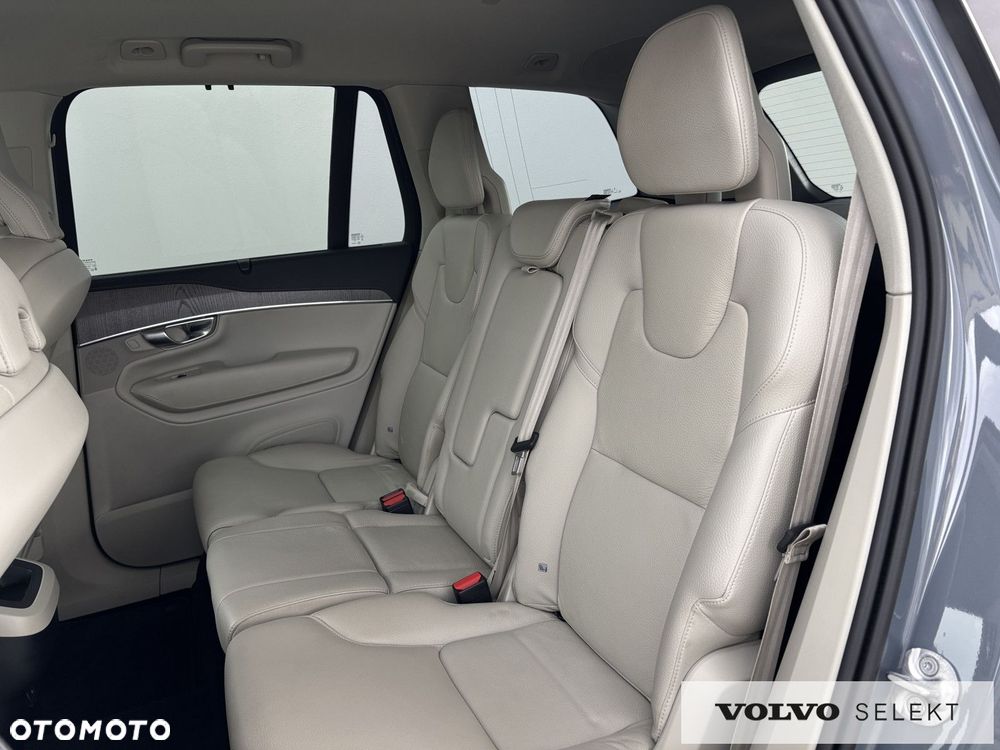 Volvo XC 90 - 11