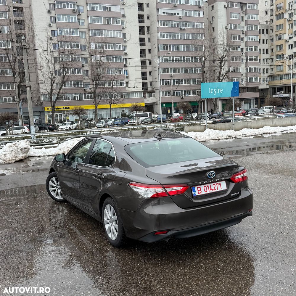 Toyota Camry 2.5 Dynamic - 6