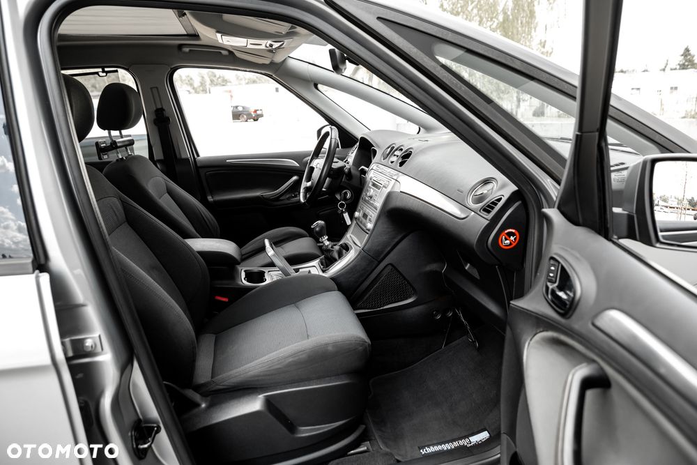 Ford S-Max 2.5 Titanium - 23