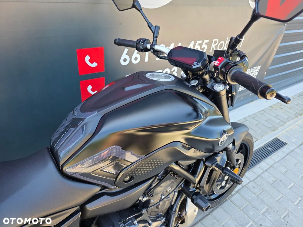 Yamaha MT - 32