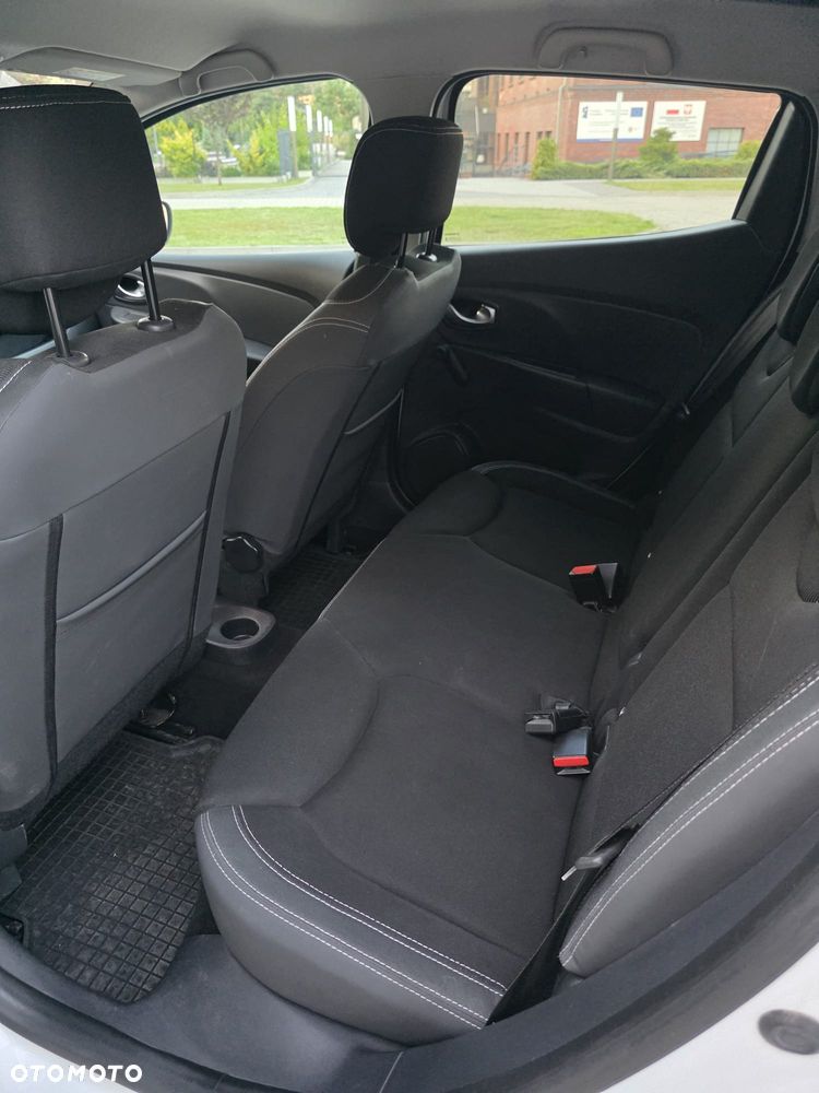 Renault Clio - 16