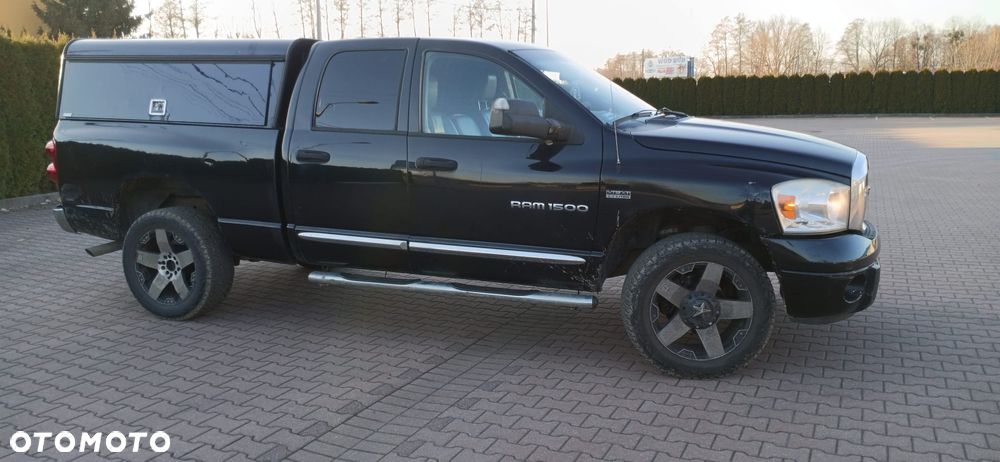 Dodge RAM - 4
