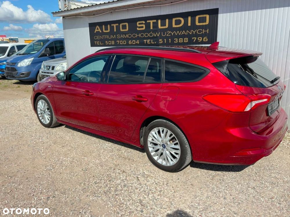 Ford Focus 1.0 EcoBoost Hybrid ST-LINE STYLE - 40