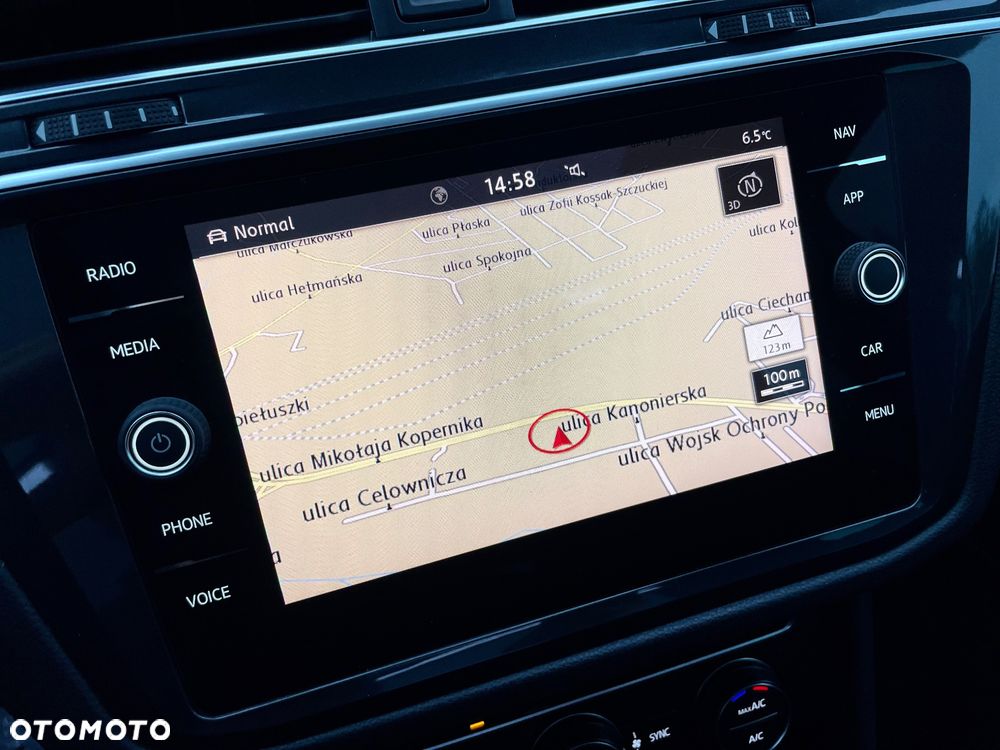 Volkswagen Tiguan 2.0 TDI SCR DSG R-Line - 19