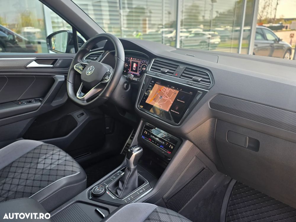 Volkswagen Tiguan 2.0 TDI 4Mot DSG R-Line - 39