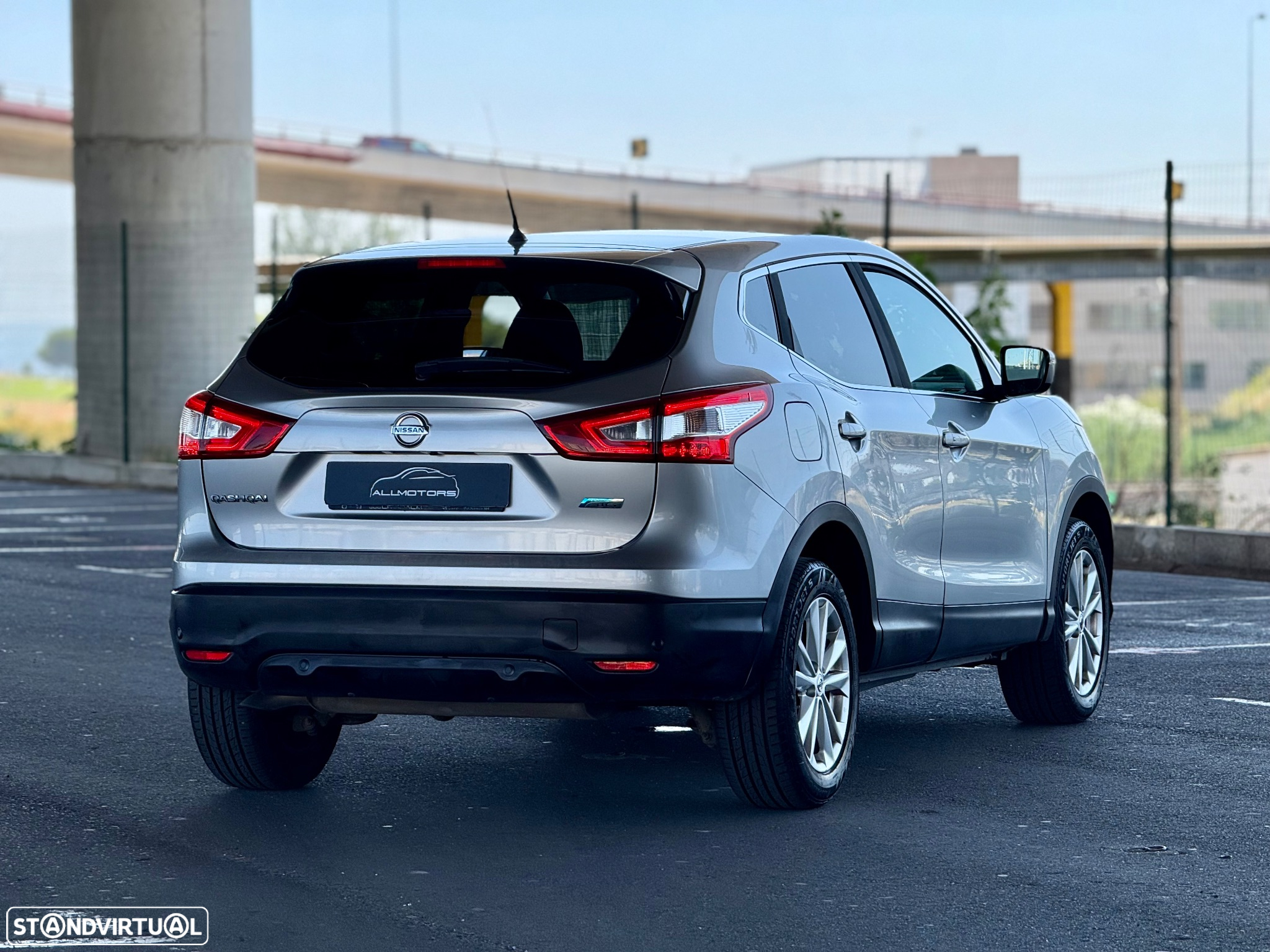 Nissan Qashqai 1.5 dCi N-Connecta - 13