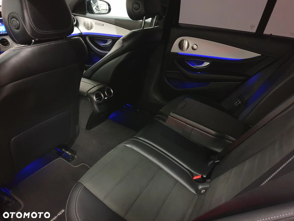 Mercedes-Benz Klasa E 300 de 4Matic 9G-TRONIC AMG Line - 29