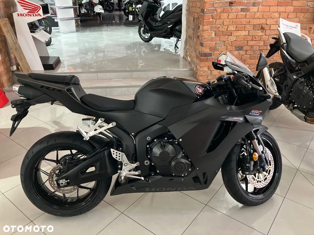 Honda CBR - 3