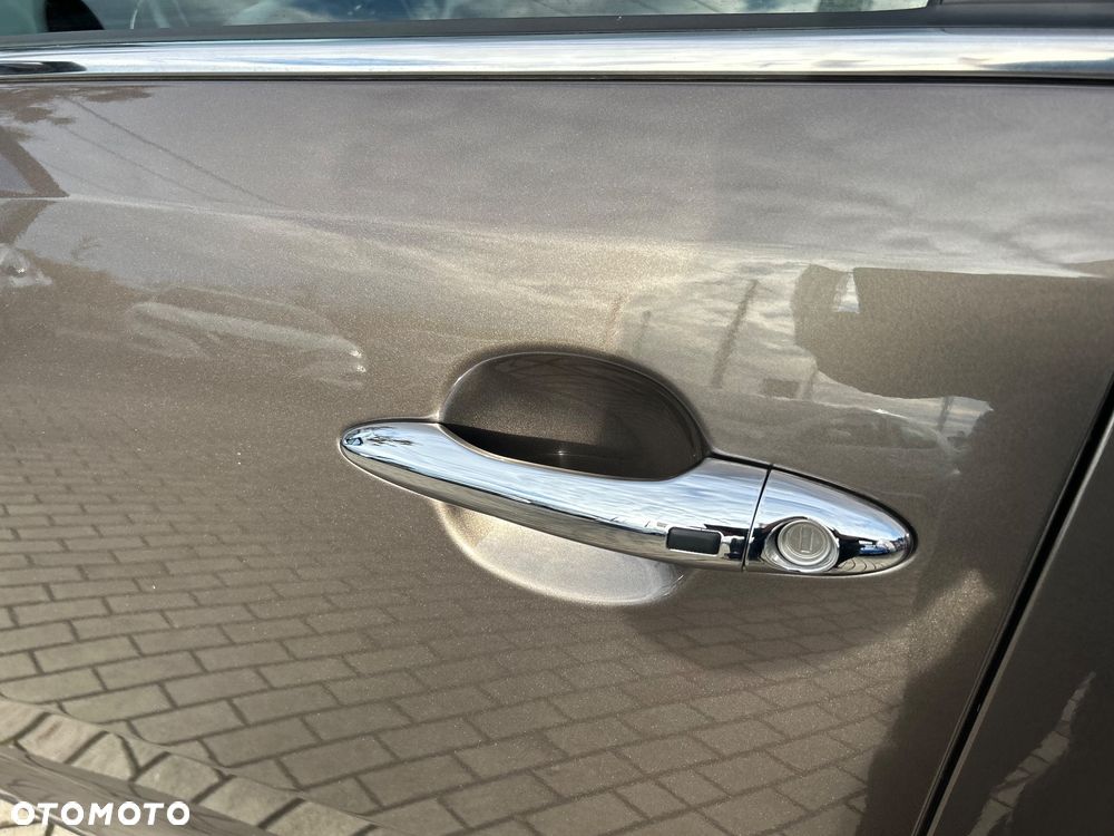 Kia Sportage 2.0 CRDI 184 4WD Automatik Spirit - 11