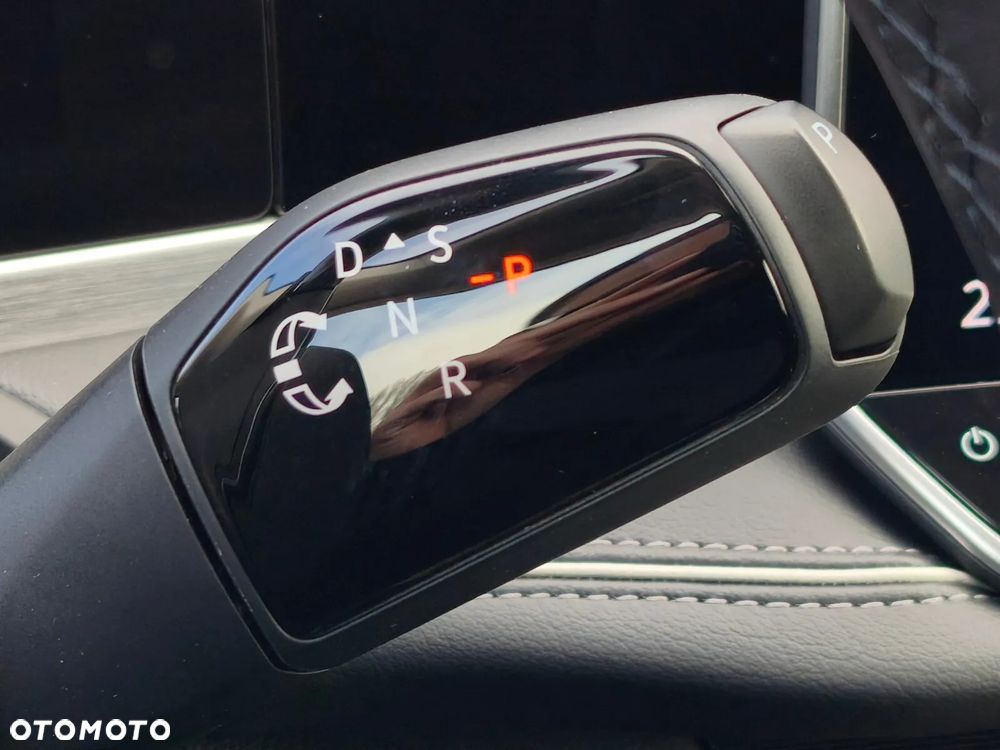 Volkswagen Passat - 20