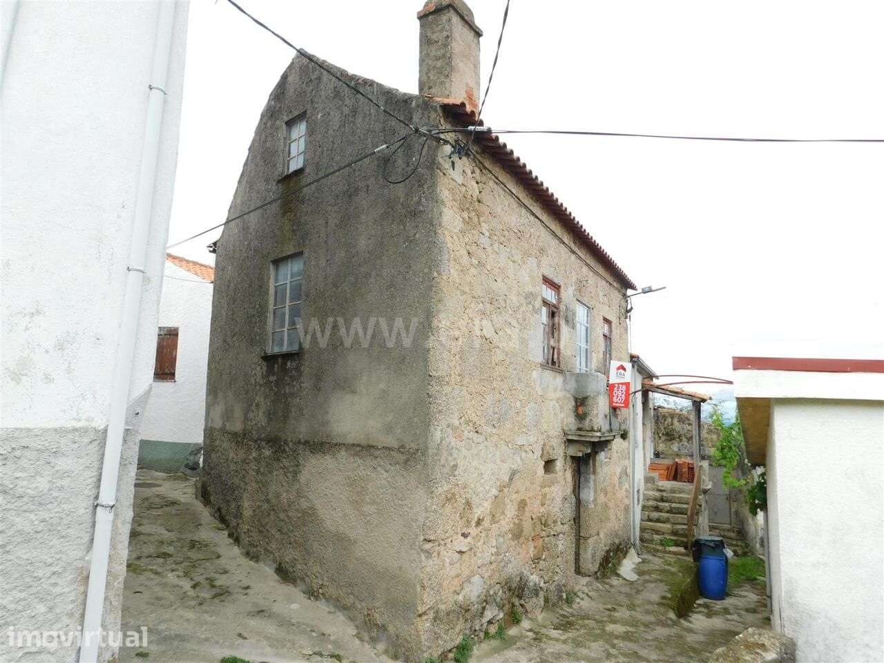 Moradia / Gouveia, Aldeias e Mangualde da Serra - Grande imagem: 2/10