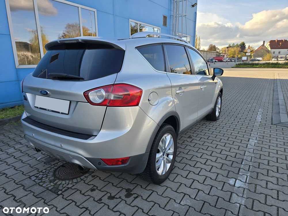 Ford Kuga 2.0 TDCi 2x4 Titanium - 7