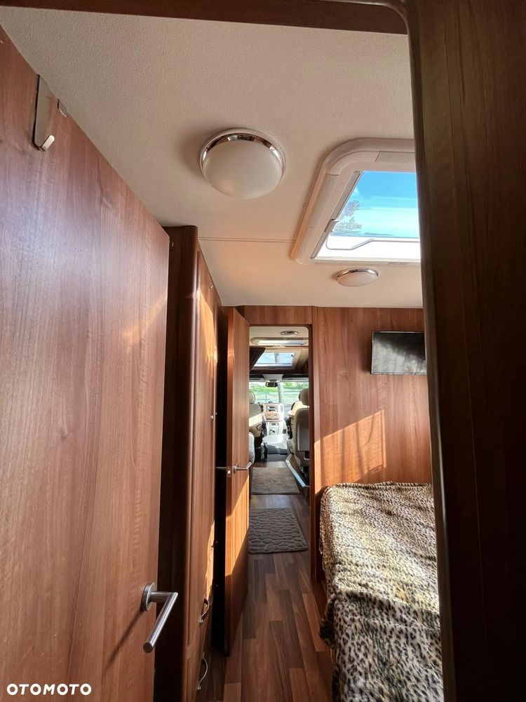 Mercedes-Benz Sprinter - 26
