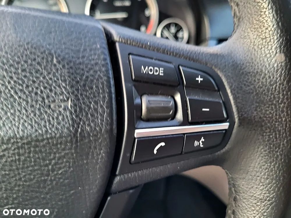 BMW Seria 5 520d Touring Luxury Line - 24