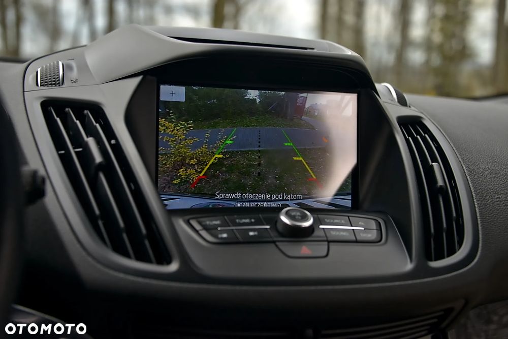 Ford Kuga 2.0 TDCi 4x4 ST-Line - 26