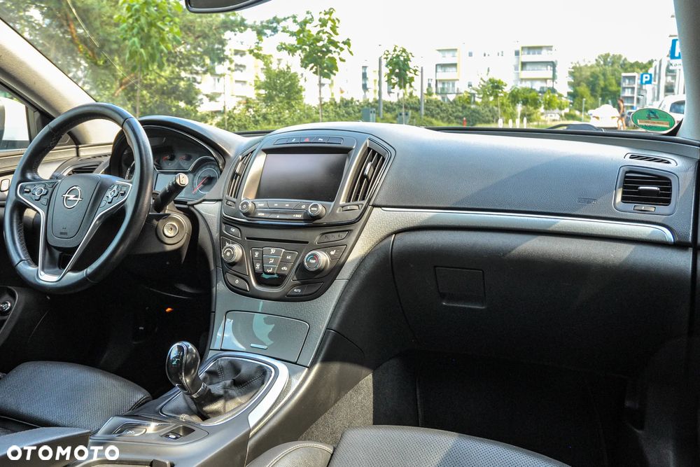Opel Insignia - 11