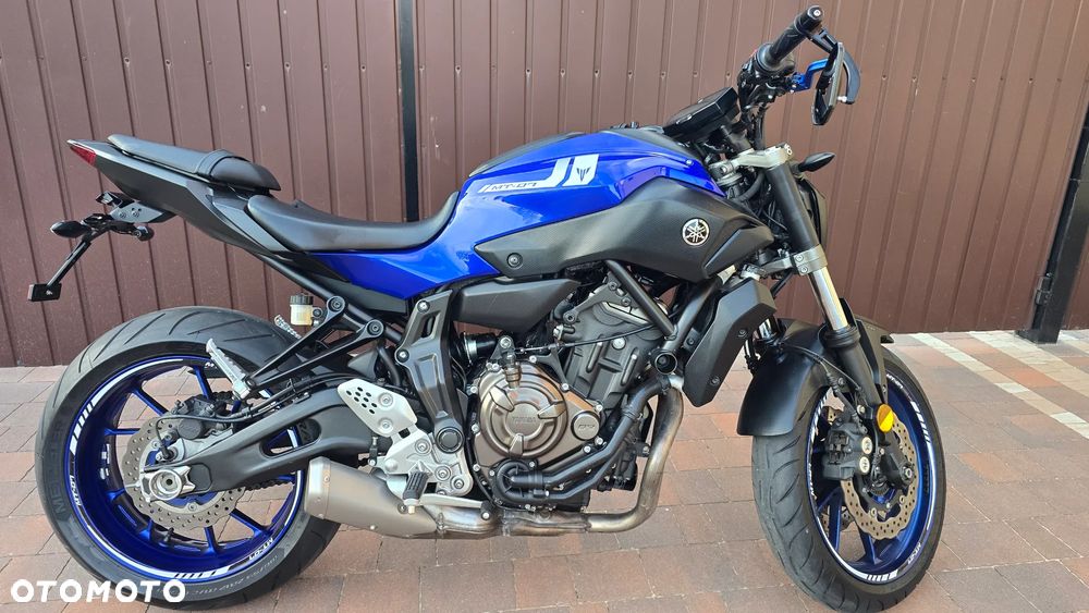 Yamaha MT - 4