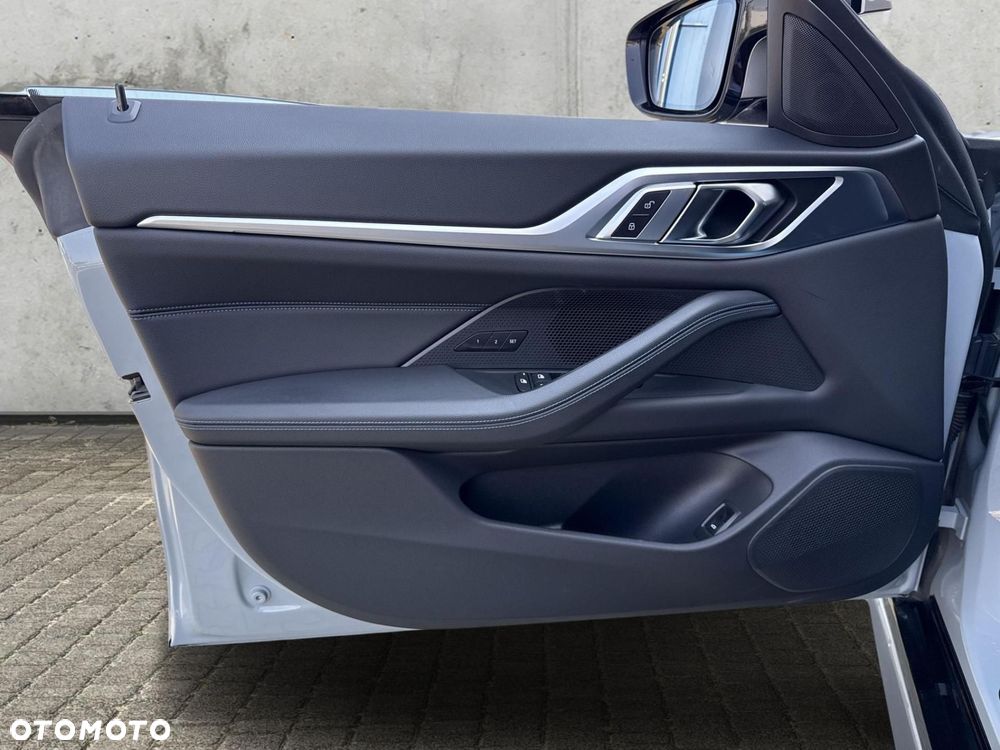 BMW i4 - 20