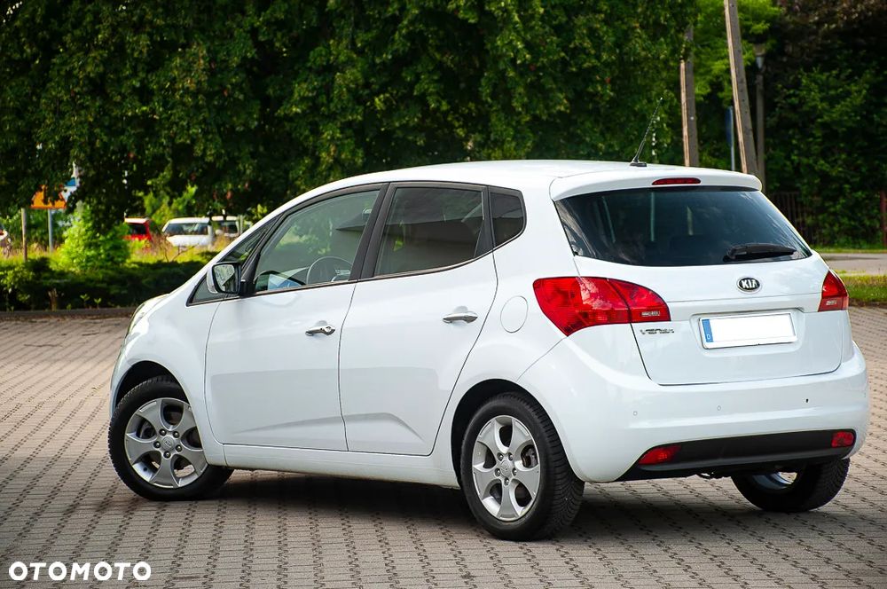 Kia Venga 1.4 CVVT Titanium Collection - 12