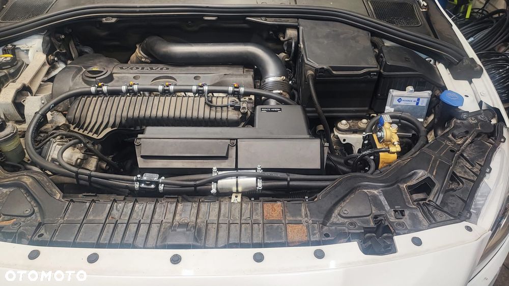 Volvo V60 Cross Country T5 AWD Momentum - 32