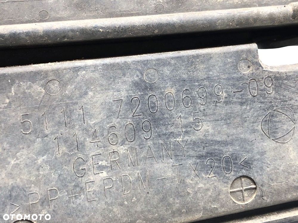 KRATKA ZDERZAKA LEWY PRZÓD  BMW 5 (F10) 2009 - 2016 520 d 135 kW [184 KM] olej napędowy 2010 - - 4